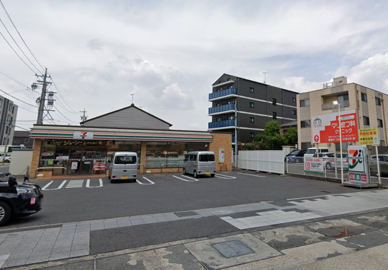 コンビニ　セブンイレブン 名古屋阿由知通3丁目店（コンビニ）まで260m