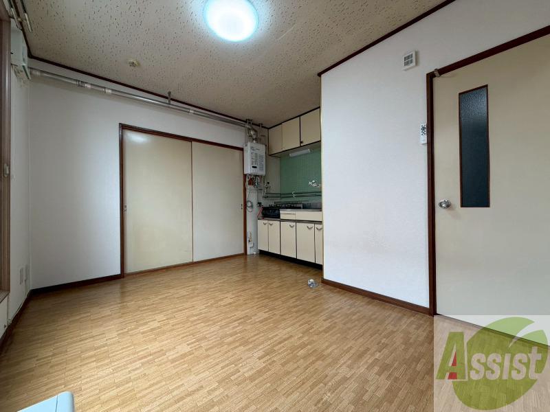 居室・リビング　広くてキレイなお部屋が広がっていて、充実した生活が送れそう。