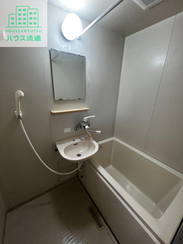 アジュールIIIの風呂写真