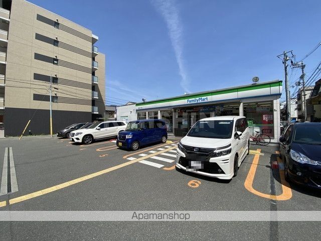 コンビニ　ファミリーマート東粉浜三丁目店（コンビニ）まで442m
