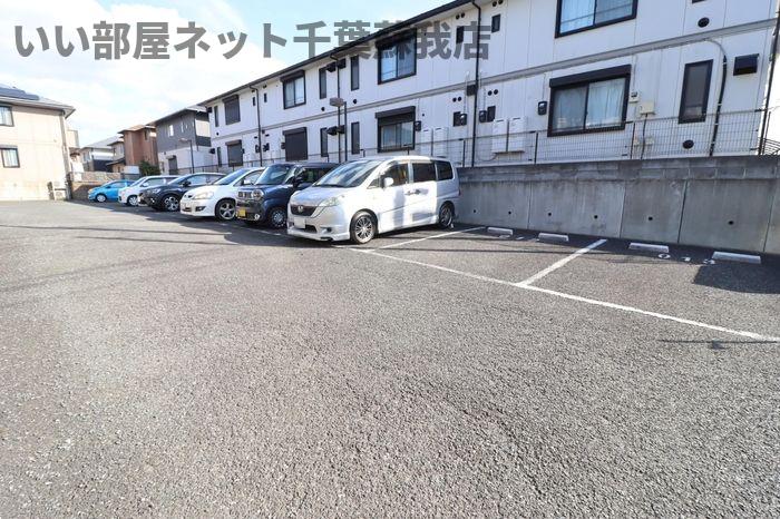 駐車場　駐車場完備です