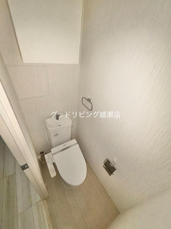 ＪＲ常磐線 亀有駅 徒歩5分 5階建 築10年のトイレ写真