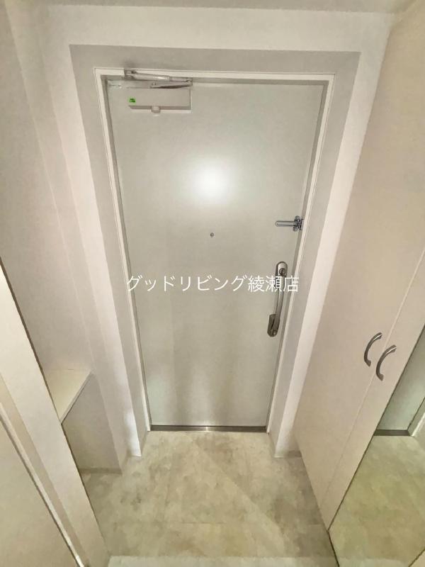ＪＲ常磐線 亀有駅 徒歩5分 5階建 築10年の玄関写真