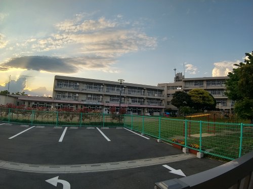 幼稚園・保育園　習志野市立新習志野こども園（幼稚園・保育園）まで1114m