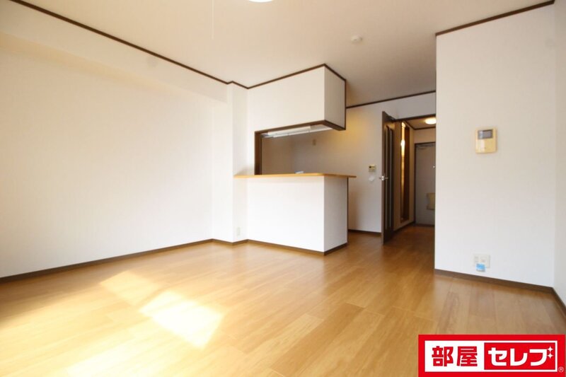シューネスの居間写真