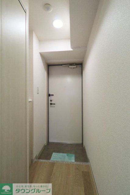 菱和パレス三軒茶屋壱番館の玄関写真