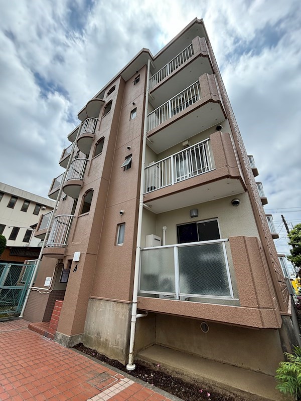 建物外観　２沿線利用可能な南流山駅徒歩３分（２４０ｍ）の好立地