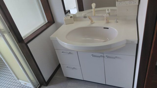 洗面設備　同建物別部屋 現況優先