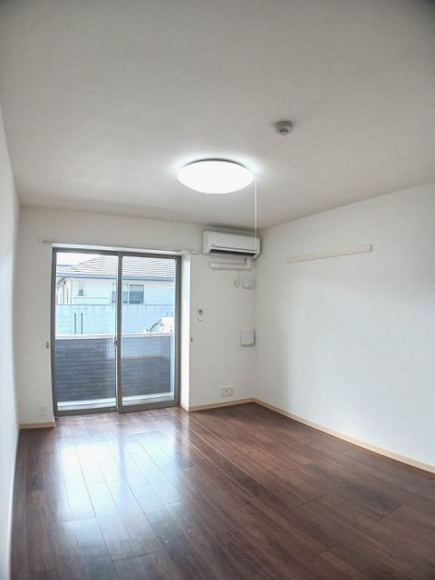 高松琴平電鉄長尾線 花園駅 徒歩11分 3階建 築14年の居間写真
