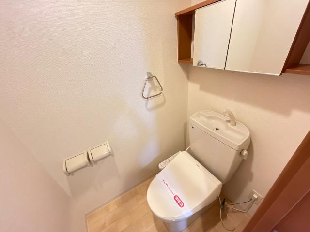 トイレ　シャワー付トイレ
