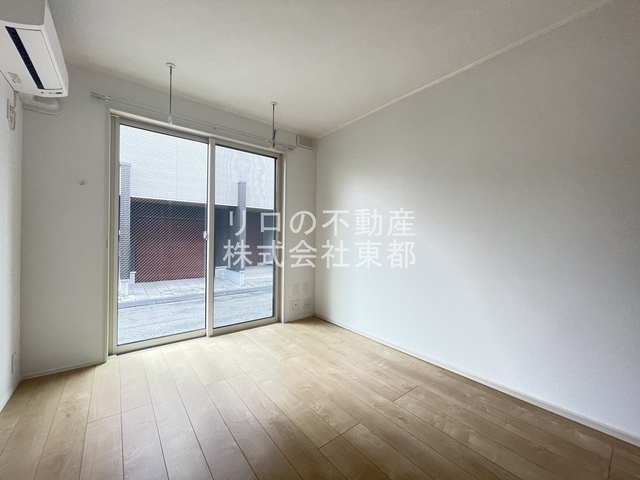 居室・リビング　南向きで日当たり良好なお部屋！暖かな日差しが入ります♪