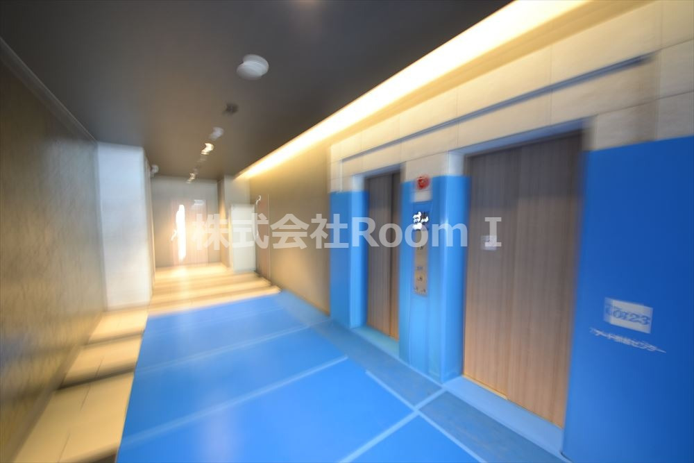 ロビー　建物の内部です