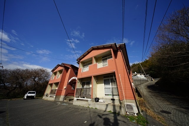 下関市石神町のアパートの建物外観