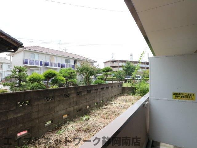 【静岡市駿河区小鹿のマンションの眺望】