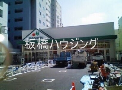 スーパー　マルエツ成増団地店（スーパー）まで785m