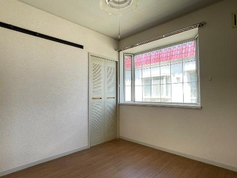 居室・リビング　室内