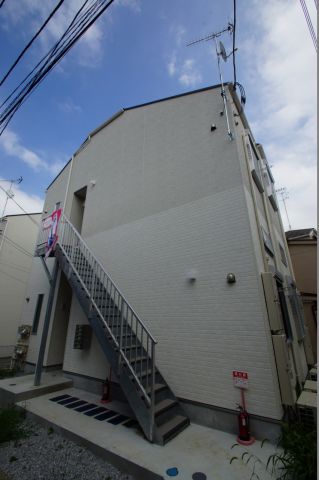 神奈川県横浜市西区境之谷（アパート）の賃貸物件の外観