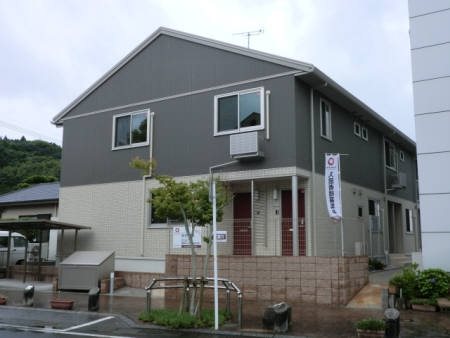 南さつま市加世田本町のアパートの建物外観