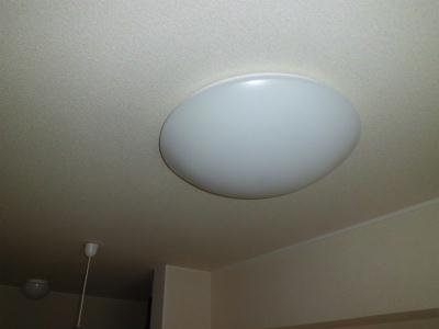 その他　全部屋に照明付きです。