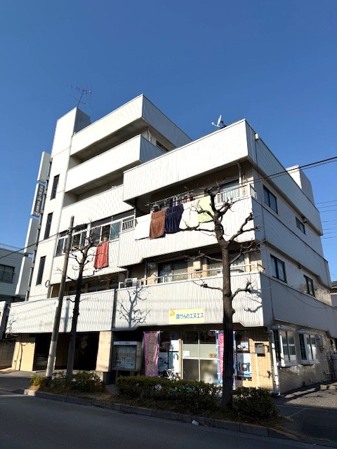 【保木間みどりビルIの建物外観】