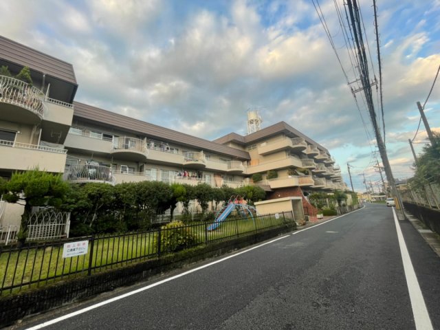 三島郡島本町高浜のマンションの建物外観