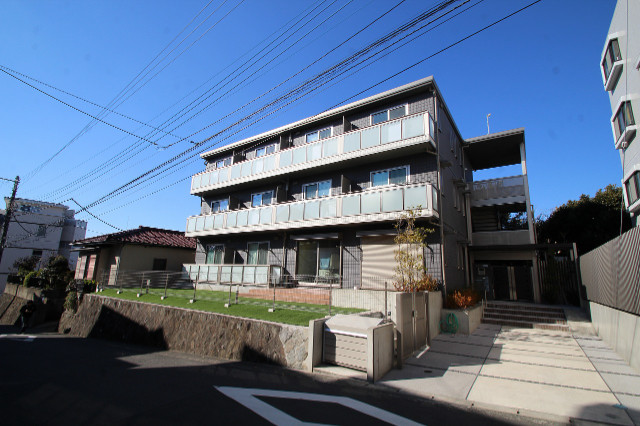 シャンティ二俣川の建物外観