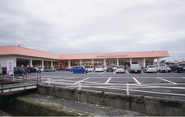スーパー　フーズマーケットホック塩谷店（スーパー）まで1000m
