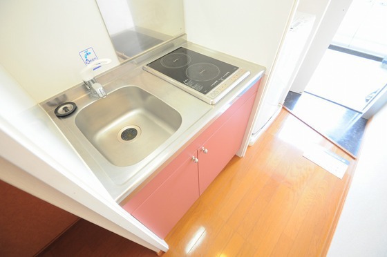 キッチン　※別部屋の写真です