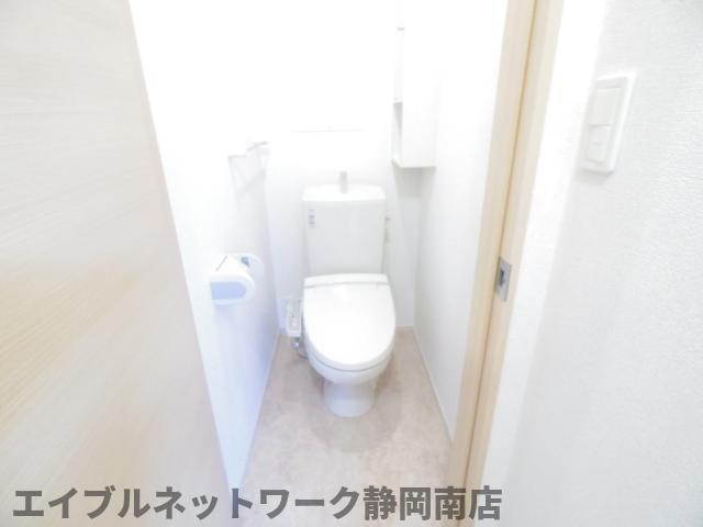 トイレ　トイレもきれいです