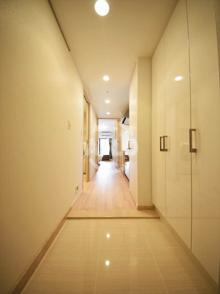 玄関　パークアクシス本町　玄関