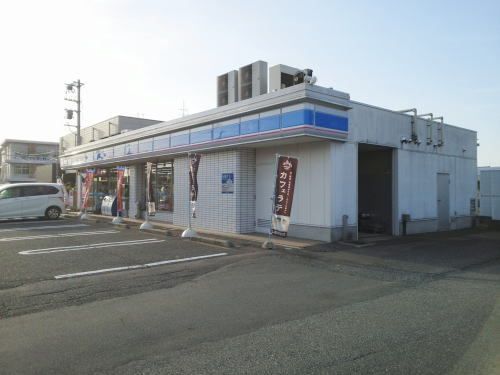 コンビニ　ローソン丸岡寅国店（コンビニ）まで550m