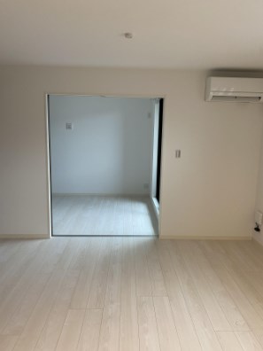 居室・リビング　※同系物件参考写真