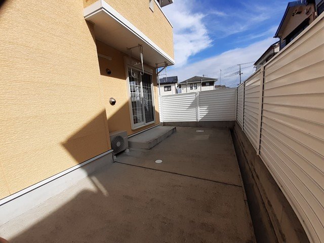 バルコニー　テラス