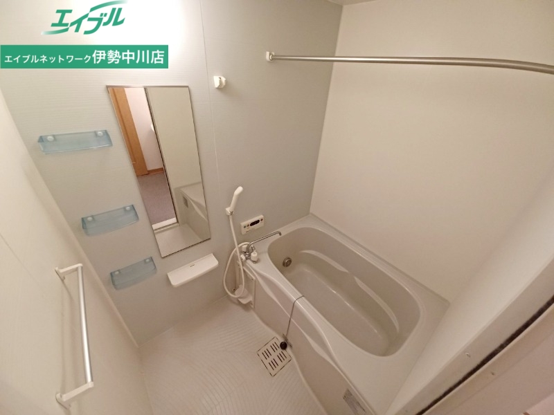 バス・シャワールーム　反転タイプ参考写真