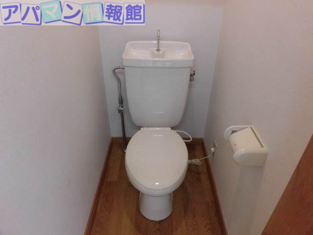 トイレ　洗浄便座に交換します。