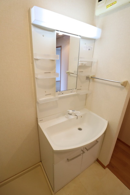 洗面設備　洗髪洗面化粧台