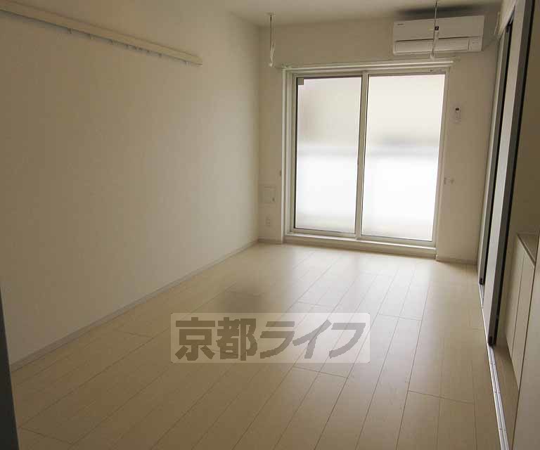 居室・リビング　シンプルなお部屋です！