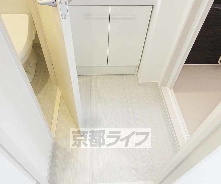 洗面設備　脱衣スペースです！