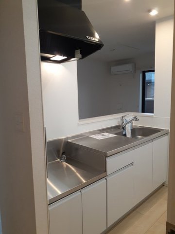 キッチン　コンパクトなキッチンで掃除もラクラク