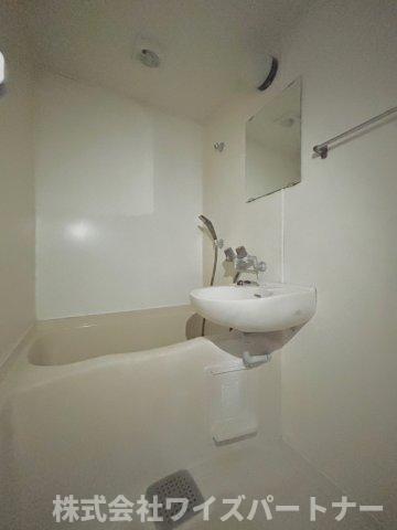 洗面設備　※同型タイプの為、現状優先