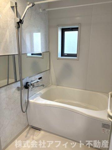 バス・シャワールーム　追い焚き機能付き