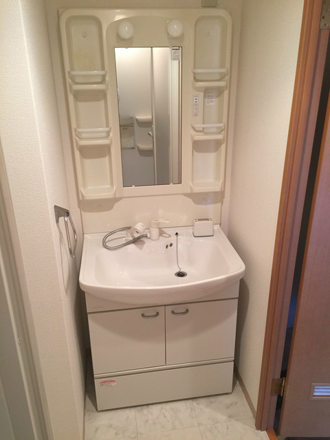 洗面設備　脱衣スペースもあります