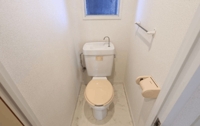 トイレ　※他号室参考画像※