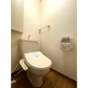 トイレ　ウォシュレット完備☆