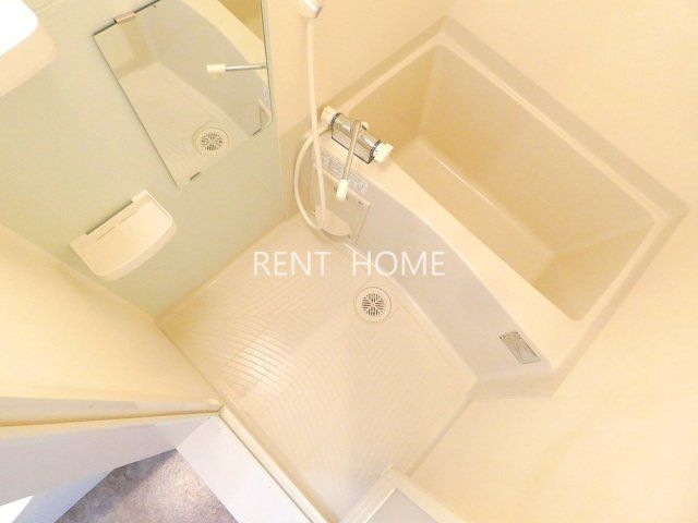 バス・シャワールーム　広めの浴室です。（浴室乾燥機付）