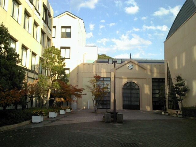 大学・短大　和歌山県立医科大学保健看護学部（大学・短大）まで847m