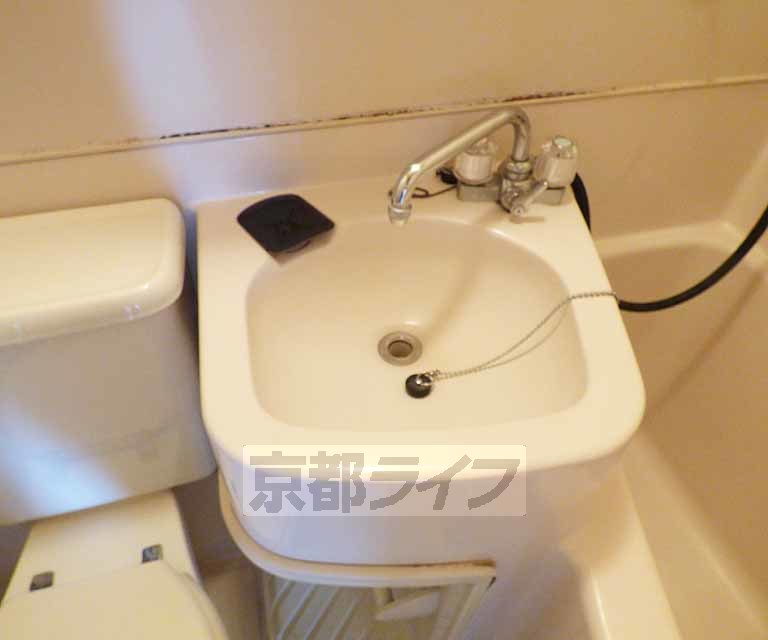 洗面設備　洗面台です。