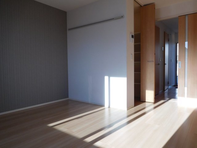 居室・リビング　南向きの明るいお部屋