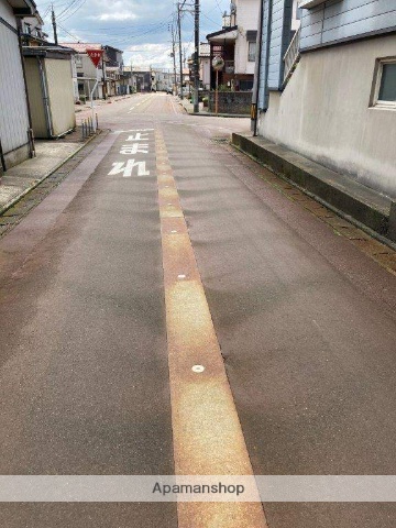 その他　前面道路（その他）まで0m
