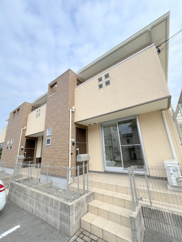 建物外観　内装写真は別号室です